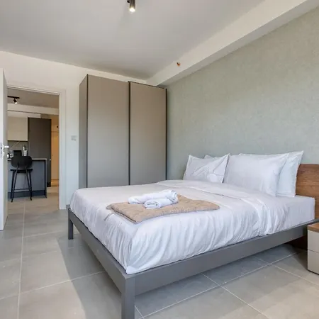 Classic 1 Bedroom St Julians Sleeps 4 Appartement St. Paul's Bay