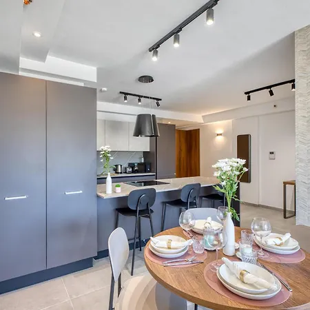 Classic 1 Bedroom St Julians Sleeps 4 Σεντ Πόλς Μπέι