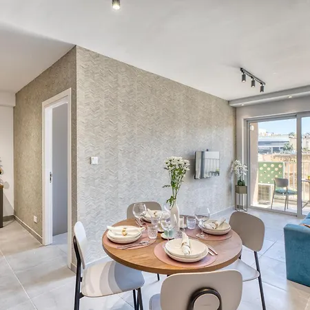 Διαμέρισμα Classic 1 Bedroom St Julians Sleeps 4